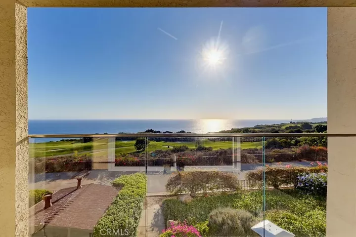 Property Photo:  3200 La Rotonda Drive 205  CA 90275 