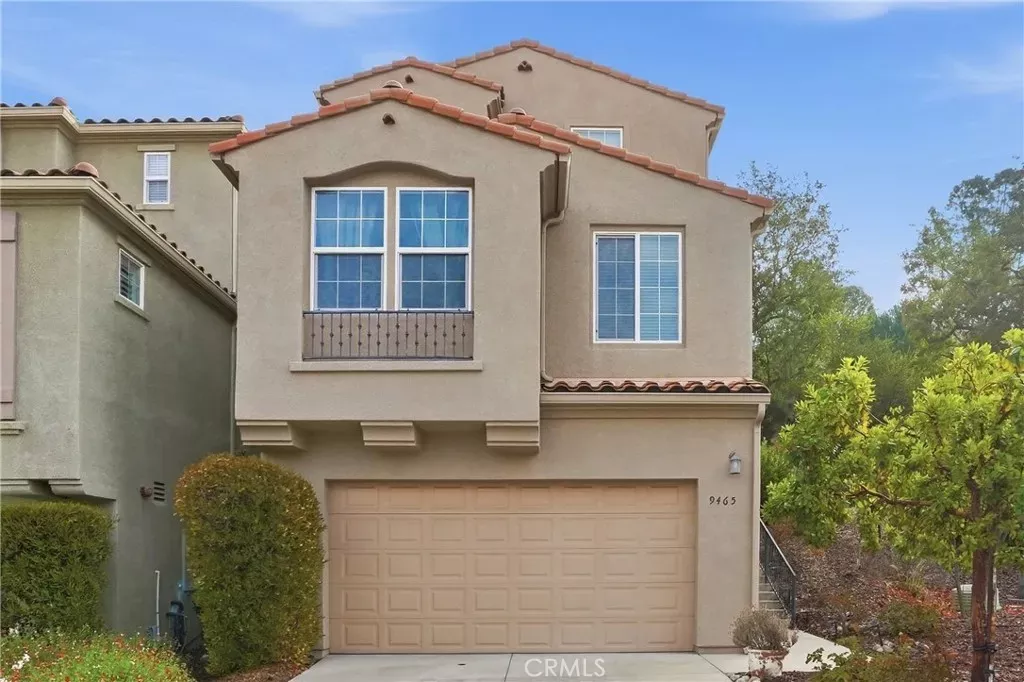 Property Photo: 9465 Casa Bella Court CA 93422