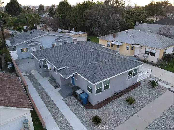 Property Photo:  2002 W Victory  CA 91506 