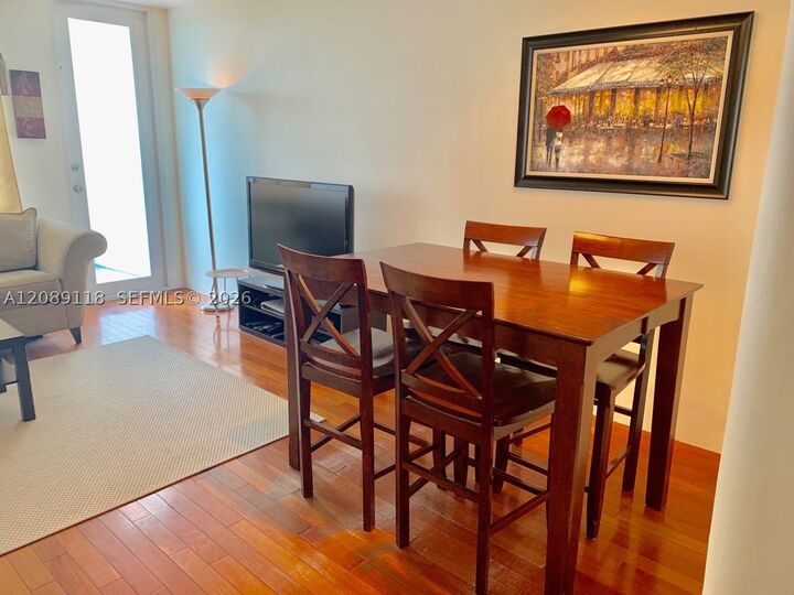 Property Photo: 100 Lincoln Rd 427 FL 33139