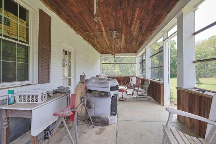 Property Photo:  750 Hilltop Farm Lane  IN 47060 