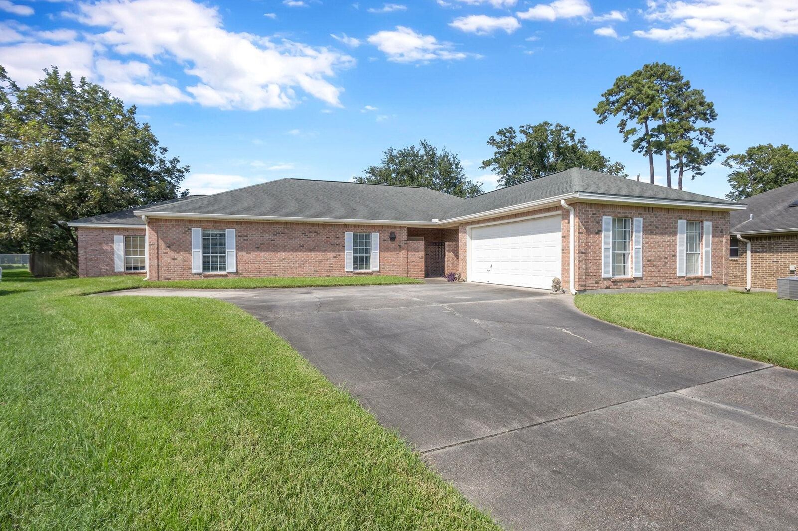 Property Photo: 4680 Reagan TX 77706