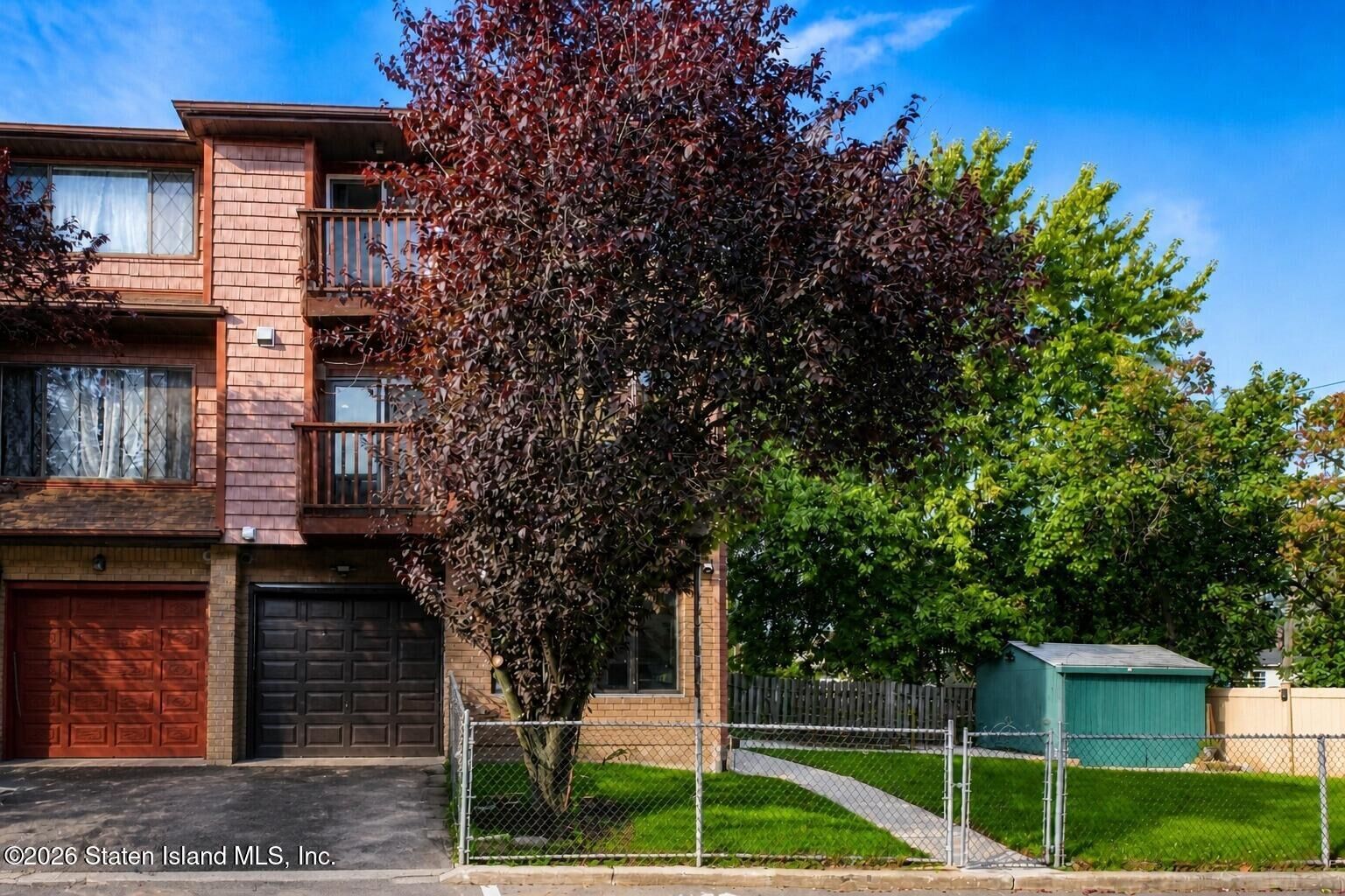 Property Photo: 10 Kay Place NY 10305