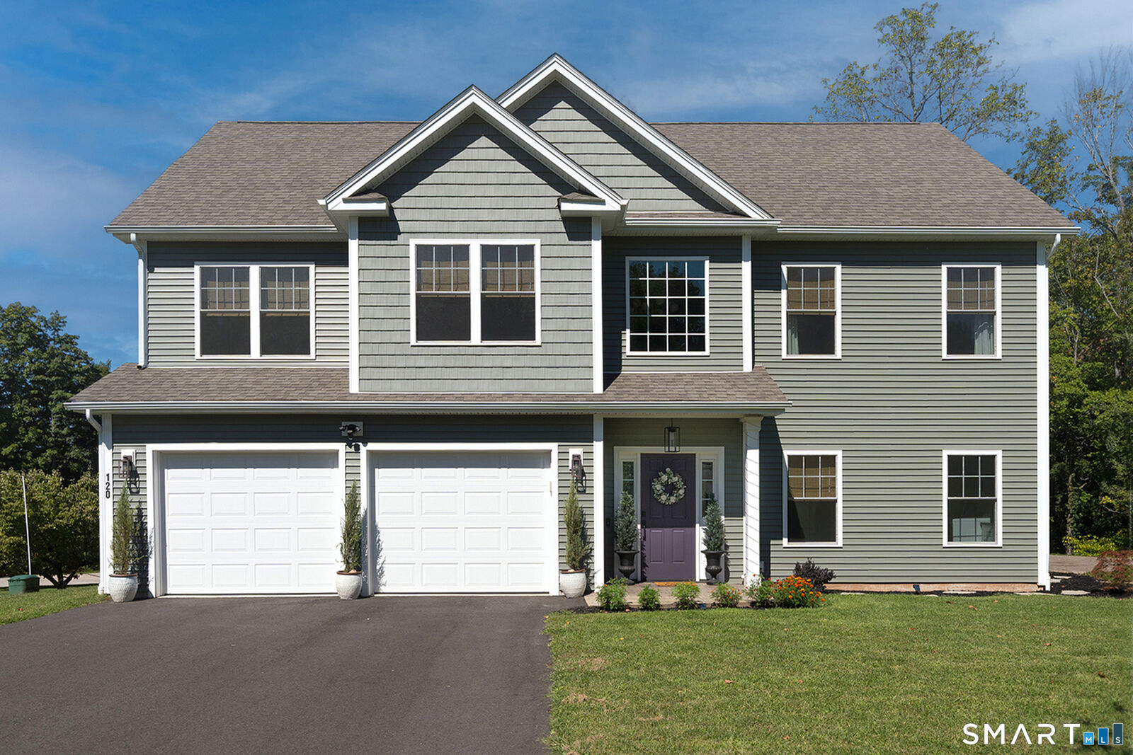Property Photo:  120 Circlewood Drive  CT 06037 