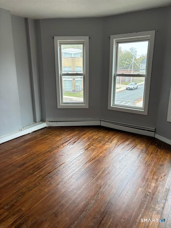 Property Photo:  38-40 Redding Street  CT 06114 