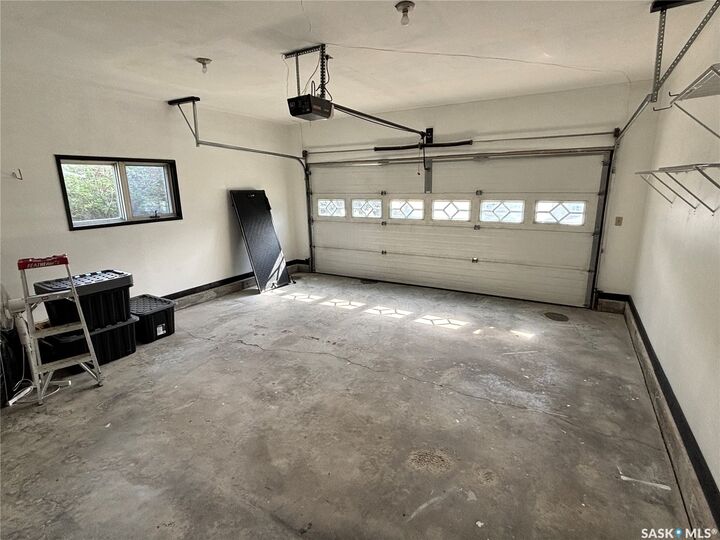 Property Photo:  4 Phillips Court  SK S0L 1S0 