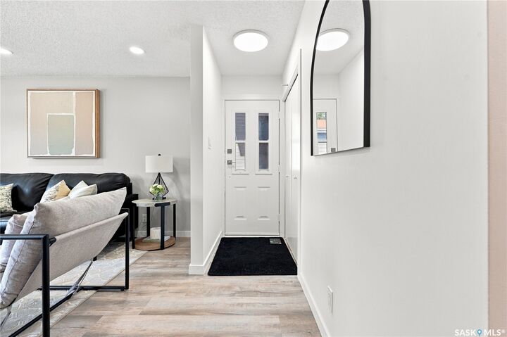 Property Photo:  607 Lenore Drive  SK S7K 5G7 