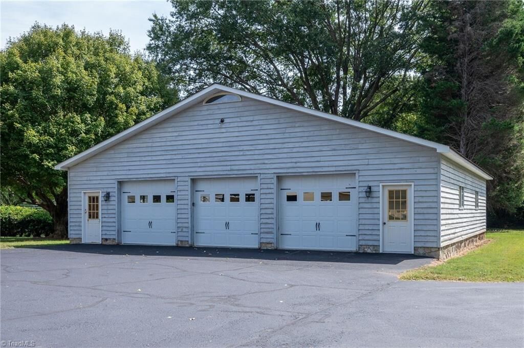 Property Photo:  691 Salisbury Street  NC 27028 