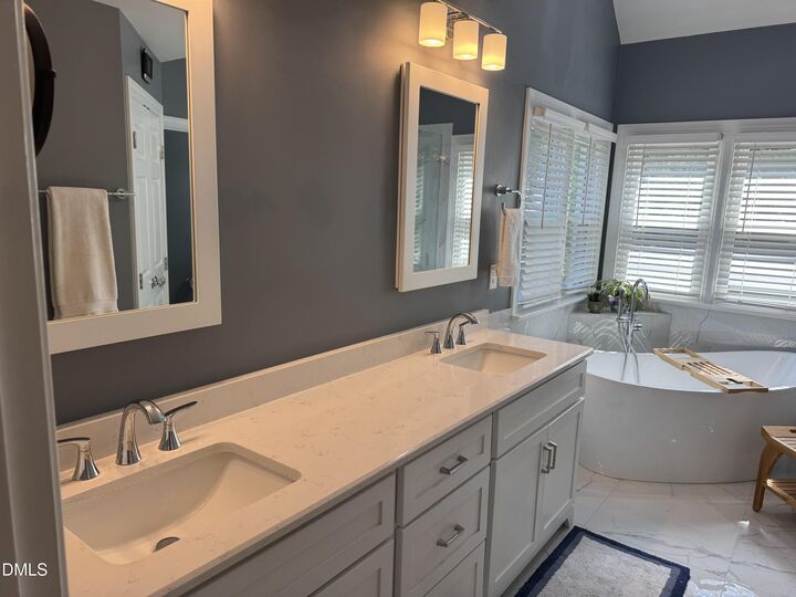 Property Photo:  8013 Pony Pasture Court  NC 27612 