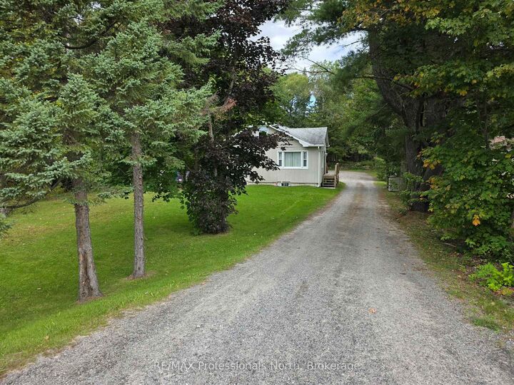 Property Photo:  711 Muskoka 3 Road N  ON P1H 1E1 