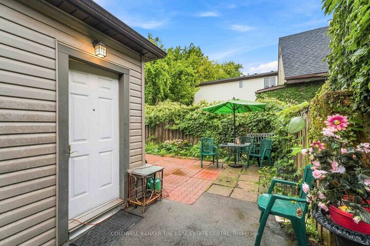 Property Photo:  105 Emerson Street  ON L8S 2X5 