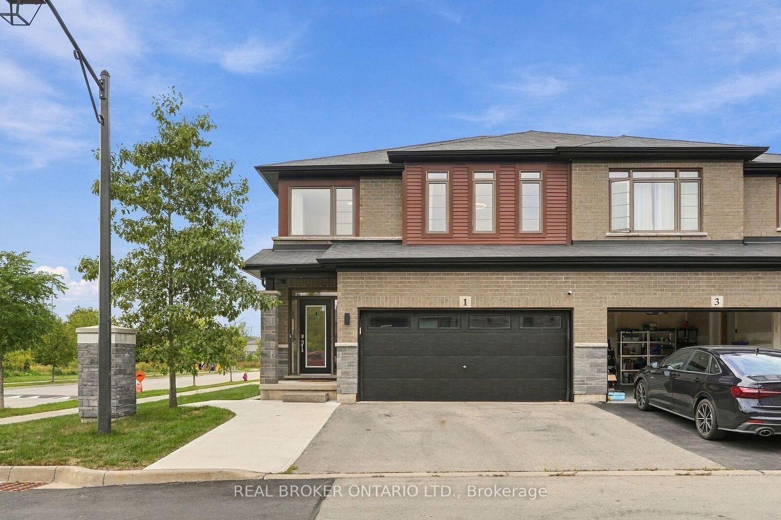 Property Photo:  1 Burley Lane  ON L9G 0G5 