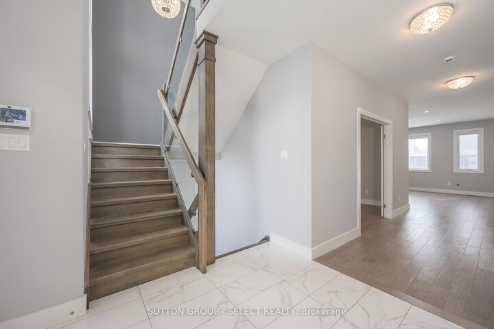 Property Photo:  1062 Melsetter Way  ON N6G 0S4 