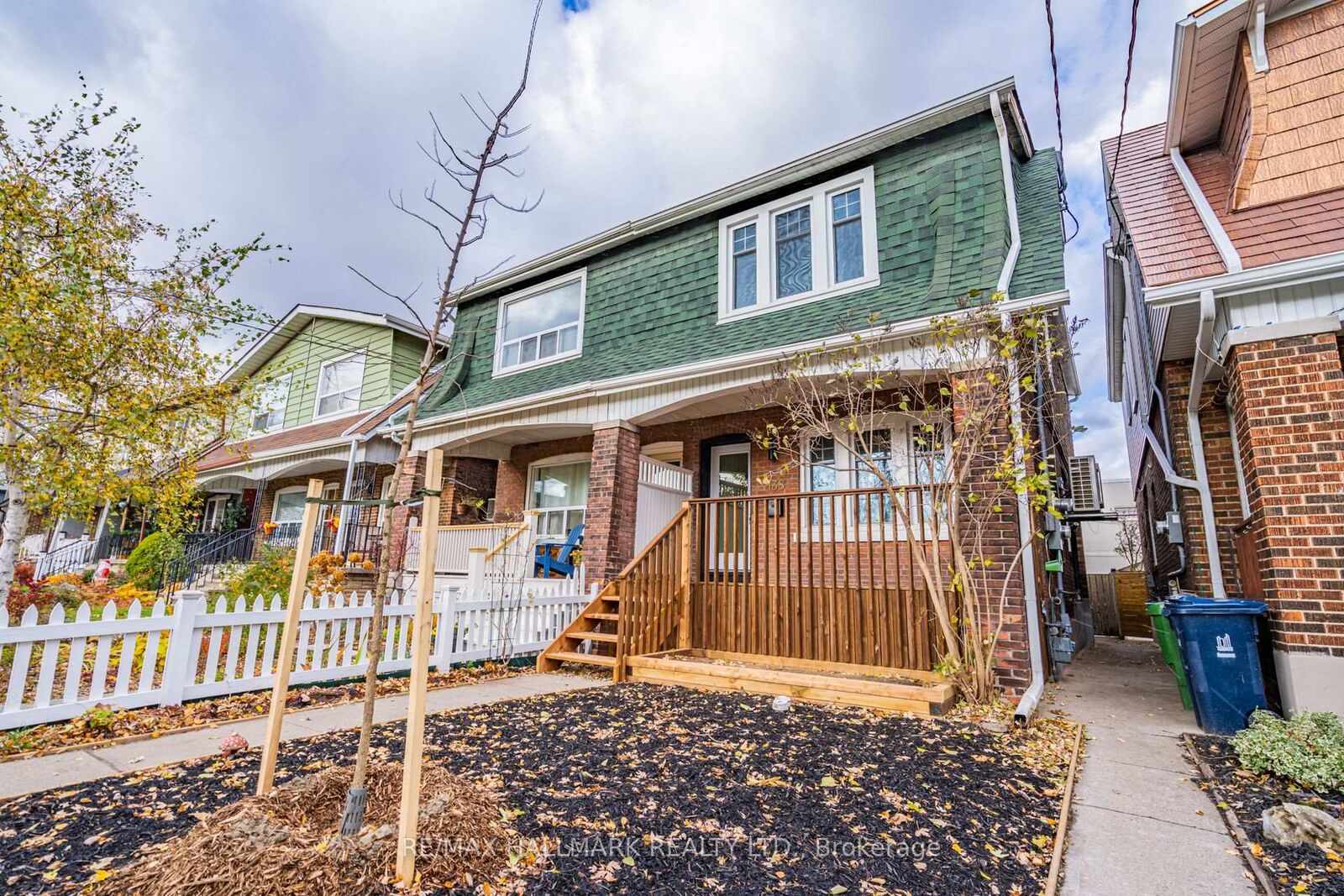 Property Photo: 138 Milverton Boulevard Lower ON M4J 1V1