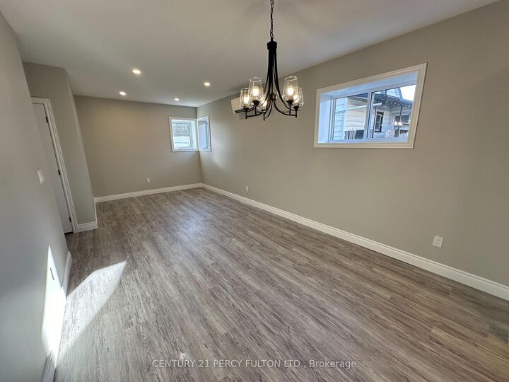 Property Photo:  56 Heber Street 2  ON K8V 1M9 
