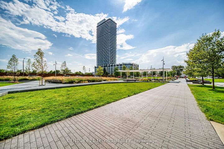 Property Photo:  36 Zorra Street 1707  ON M9Z 4Z7 