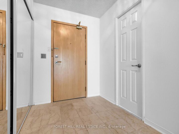 Property Photo:  7905 Bayview Avenue 306  ON L3T 7N3 