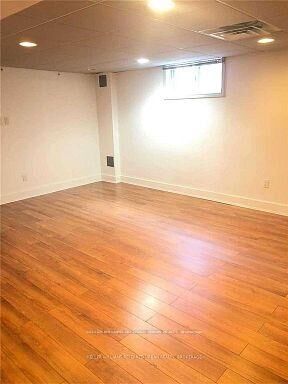 Property Photo:  44 Bellevue Avenue Bsmt  ON M5T 2M4 