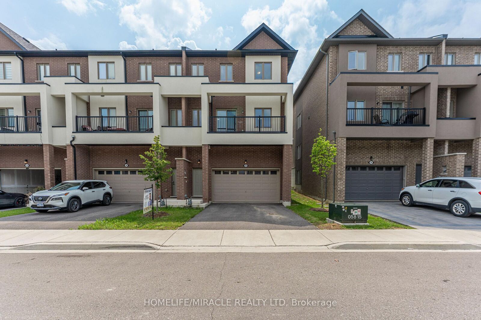 Property Photo:  32 Alan Williams Trail  ON L9P 0R6 