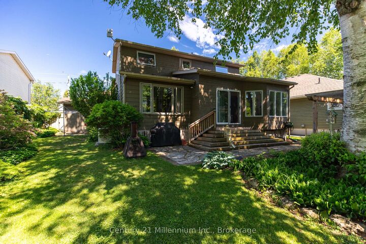 Property Photo:  294 Albert Street S  ON N0H 2L0 