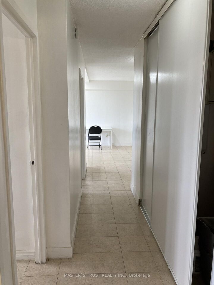 Property Photo:  940 Caledonia Road 908  ON M6B 3Y4 