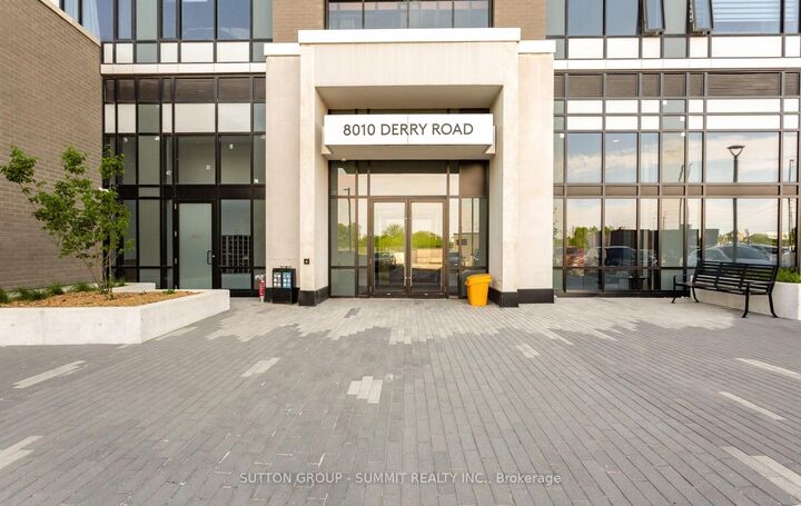 Property Photo:  8010 Derry Road 504  ON L9T 9N3 