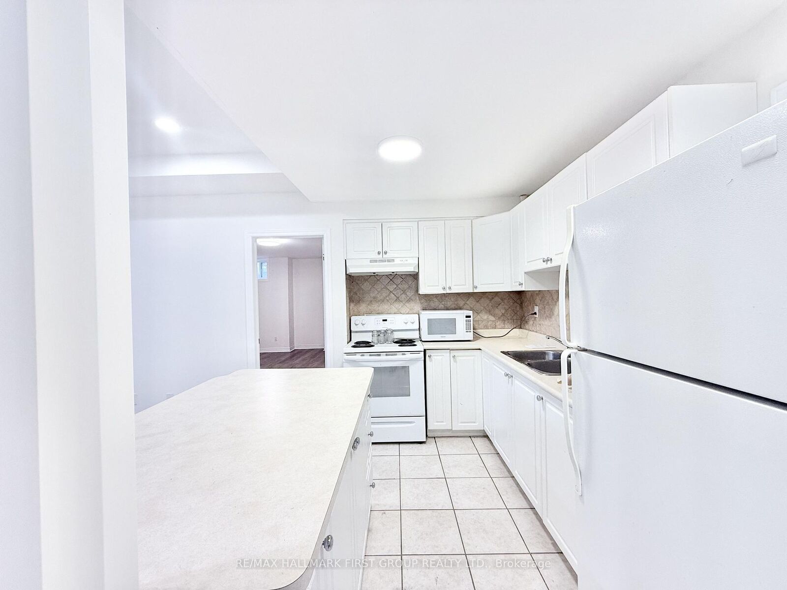 Property Photo:  22 Risebrough Avenue Basement  ON M2M 2E1 