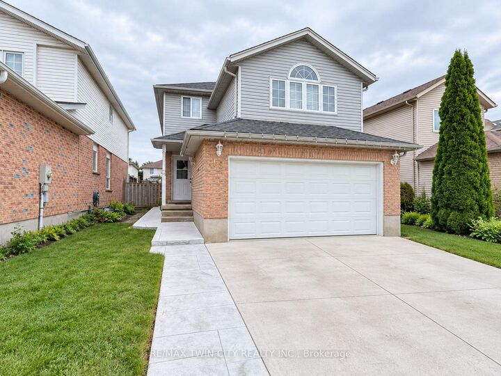 Property Photo:  63 Orchid Crescent  ON N2E 3N3 