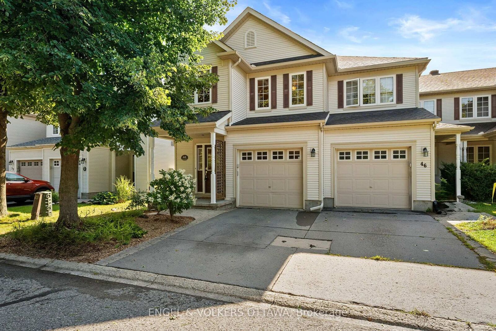 Property Photo:  48 Fieldberry Private  ON K2J 5E8 