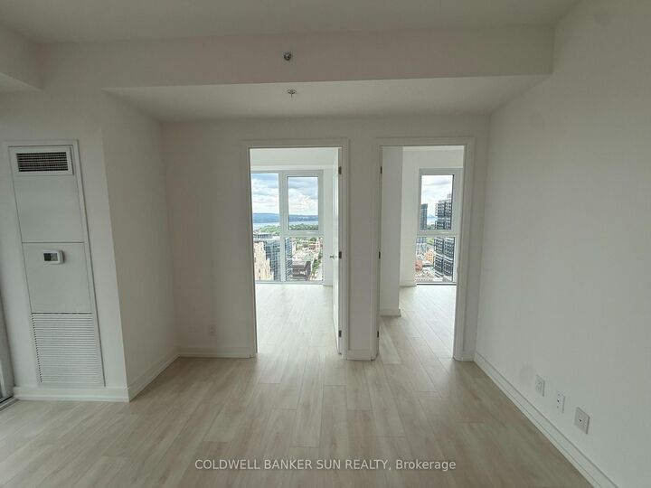 Property Photo:  75 James Street S 2502  ON L8P 2Y9 