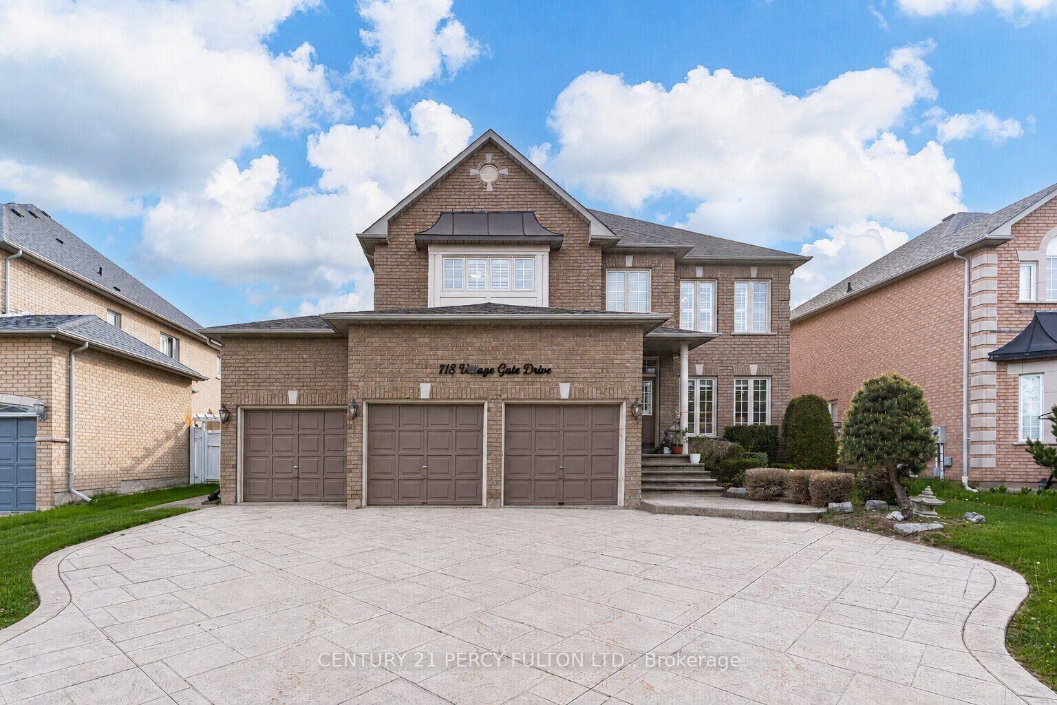 Photo de la propriété: 118 Village Gate Drive ON L6C 1W5