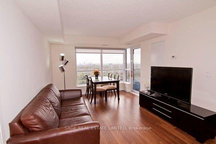 Property Photo:  181 Village Green Square 2415  ON M1S 0K6 