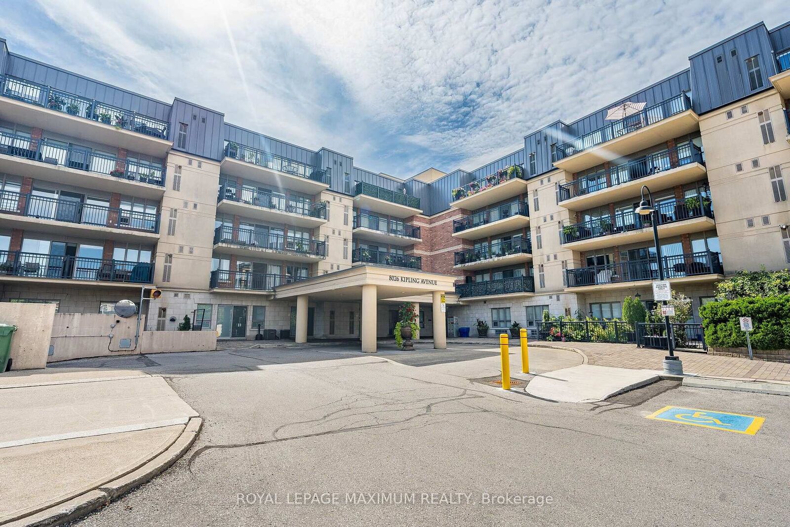 Property Photo:  8026 Kipling Avenue 305  ON L4L 2A1 