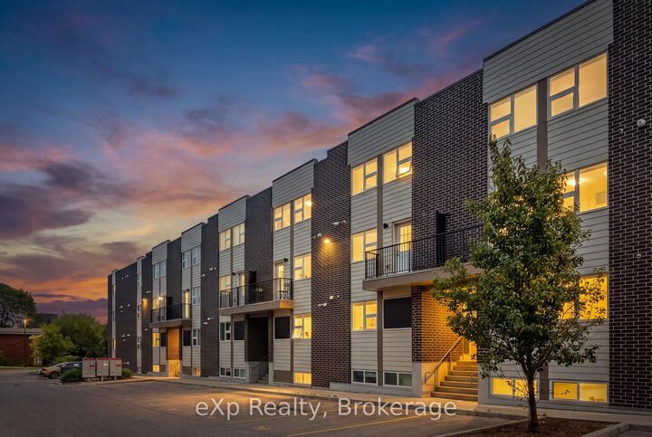 Property Photo:  338 Albert Street 119  ON N2L 3T8 
