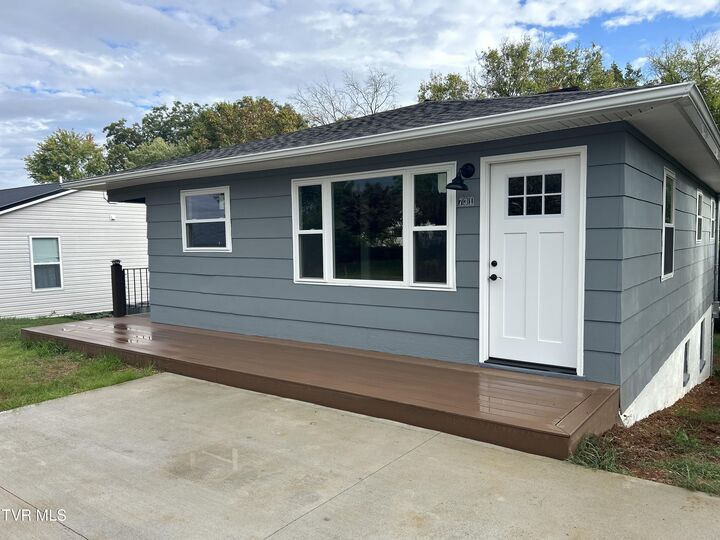 Property Photo:  731 Lennie Avenue  TN 37813 