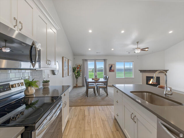 Property Photo:  1278 S Grace Way  UT 84041 