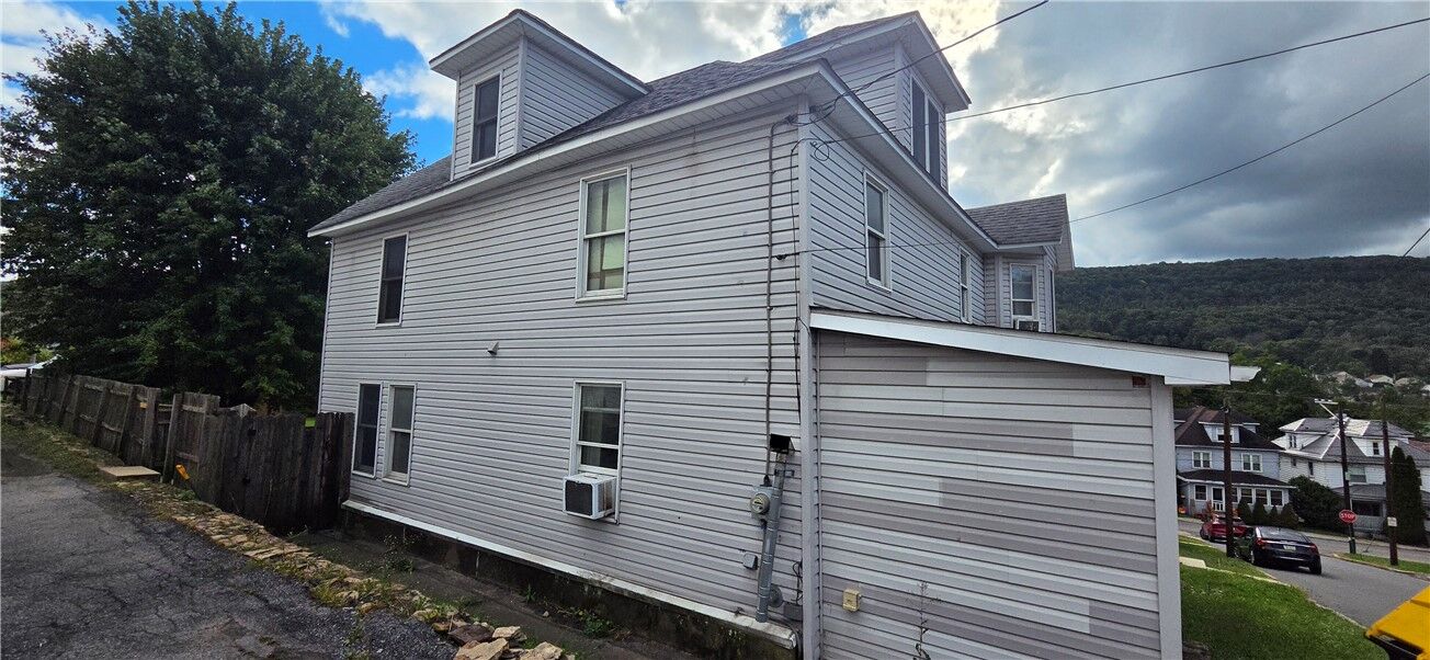 Property Photo:  412 Church St  PA 15956 
