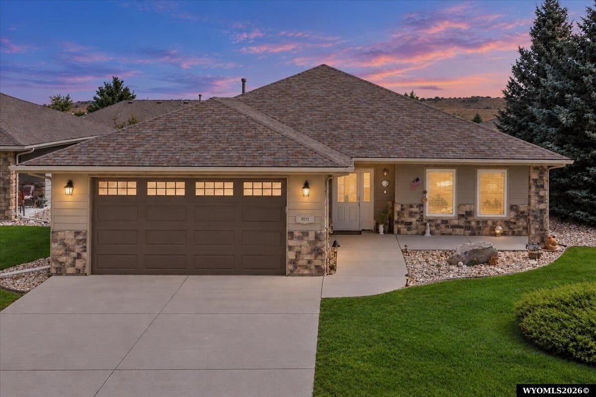 Property Photo: 881 Recluse Court WY 82609
