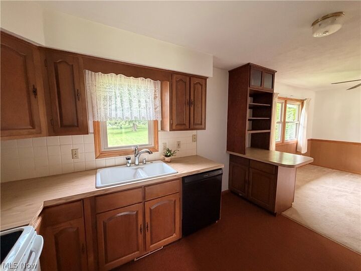 Property Photo: 3971 Selnik Road OH 44240