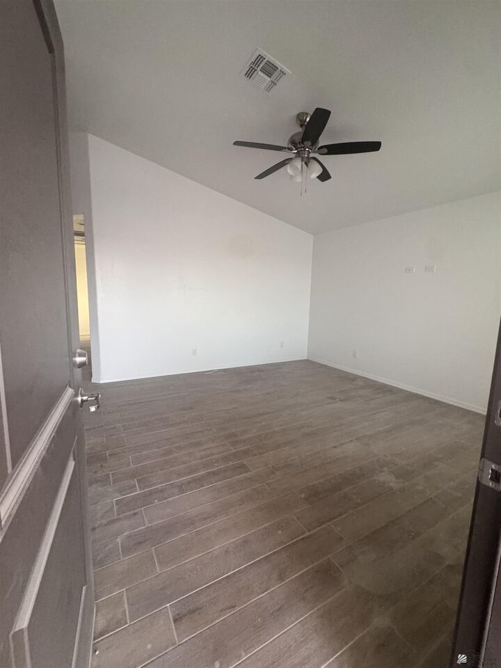 Property Photo: 10821 E 45 Ln AZ 85367