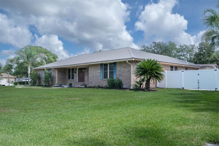 Property Photo:  377 Foxridge Road  FL 32065 