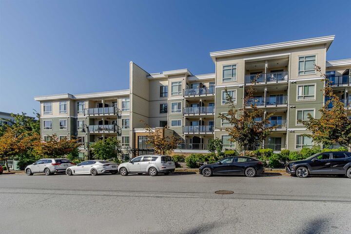 Property Photo:  13789 107A Avenue 522  BC V3T 0B8 