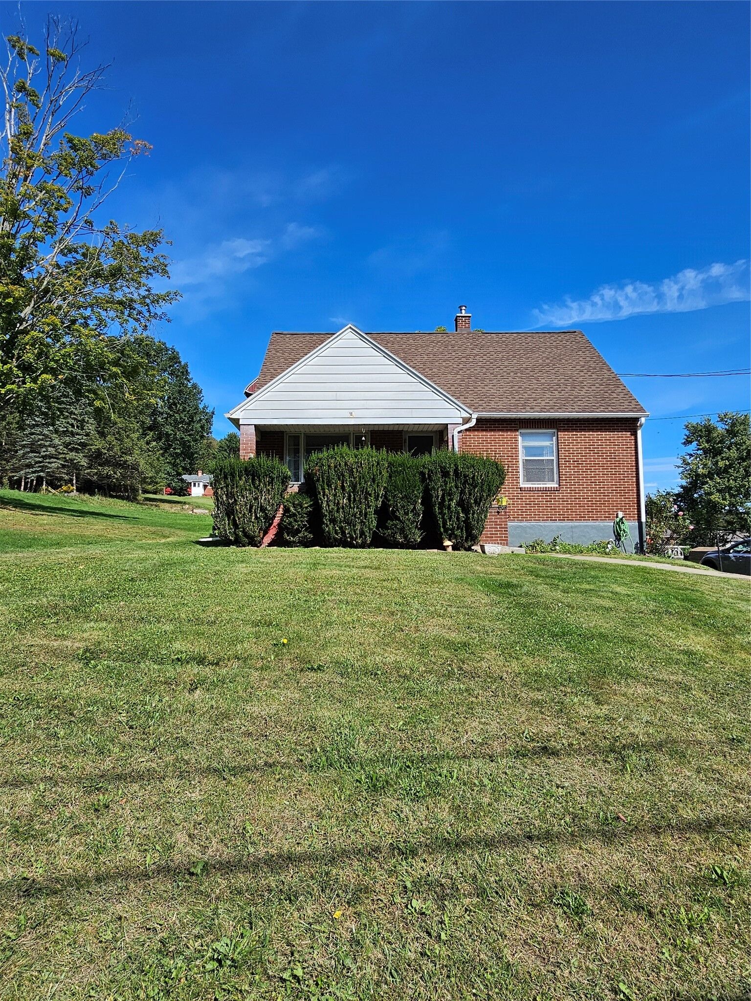 Property Photo:  18 Deyo Hill Road  NY 13790 
