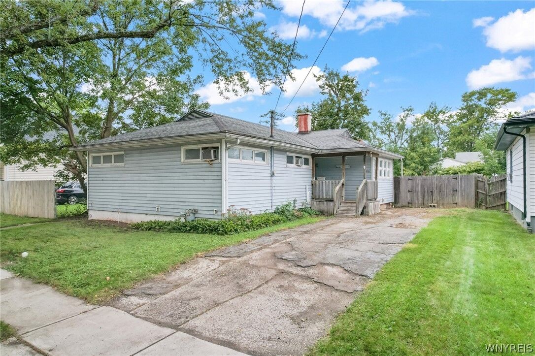 Property Photo: 106 Wiley Place NY 14207