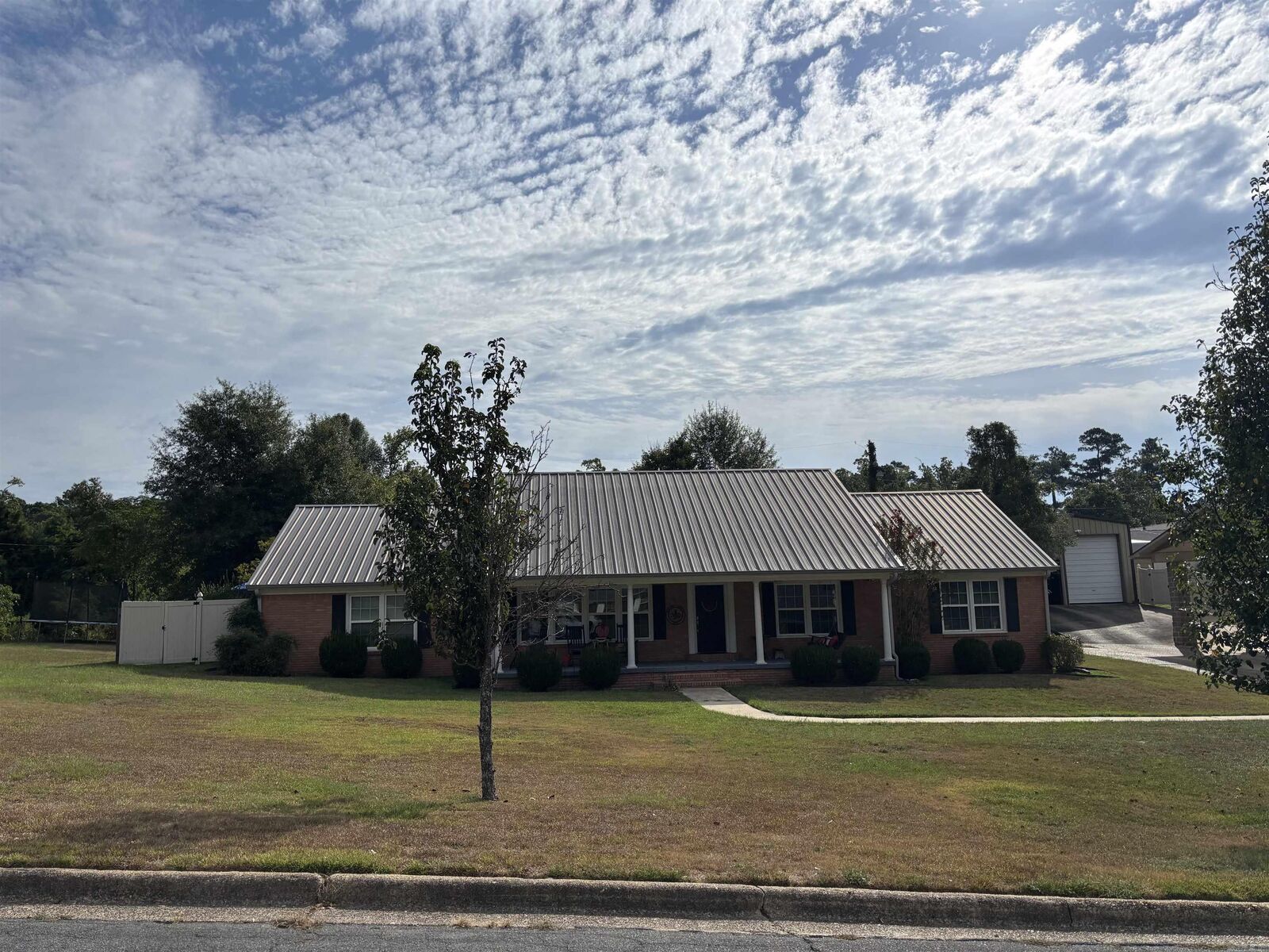 Property Photo:  963 Ridgeview  AR 71701 