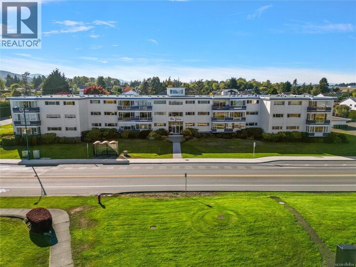 Property Photo:  9560 Fifth Street 315  BC V8L 2W5 