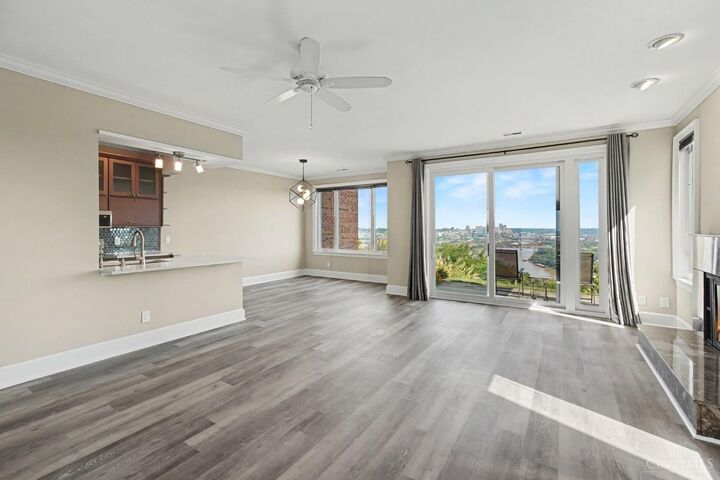 Property Photo:  390 Grand Avenue  OH 45205 