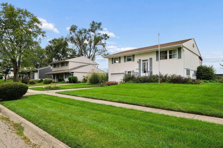 Property Photo:  5235 Rampart Road  OH 43207 