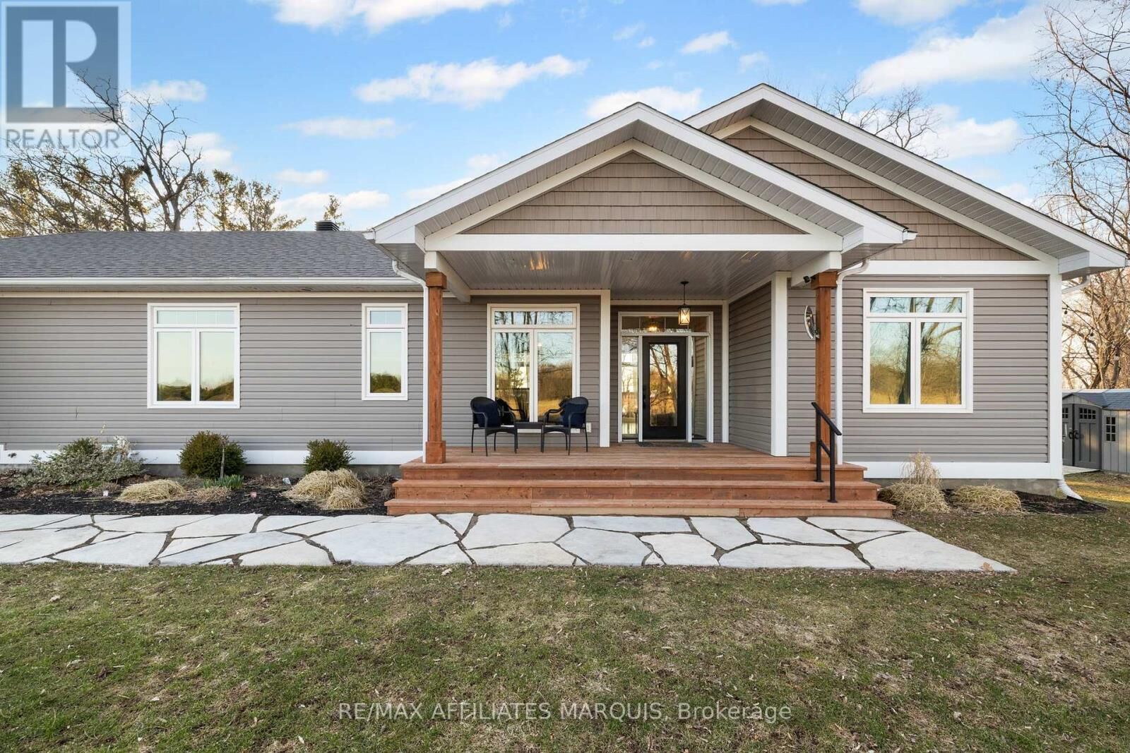 Property Photo: 12 R9 Road ON K0G 1L0