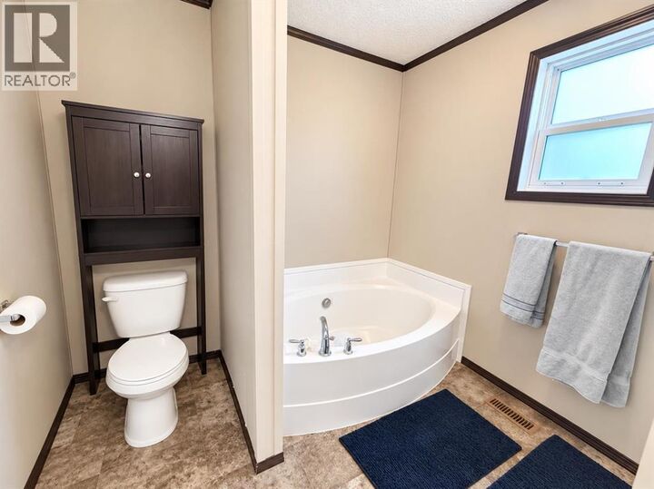 Property Photo: 848 4 Avenue AB T9W 1V6